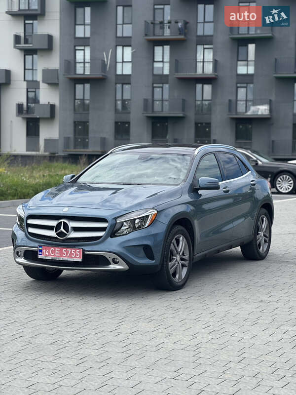 Позашляховик / Кросовер Mercedes-Benz GLA-Class 2015 в 