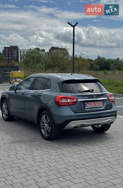 Позашляховик / Кросовер Mercedes-Benz GLA-Class 2015 в 