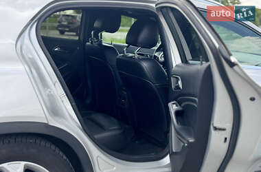 Внедорожник / Кроссовер Mercedes-Benz GLA-Class 2017 в 