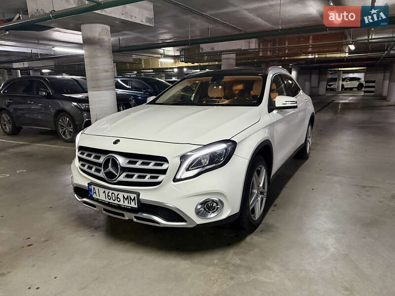 Позашляховик / Кросовер Mercedes-Benz GLA-Class 2015 в Києві