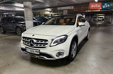 Внедорожник / Кроссовер Mercedes-Benz GLA-Class 2015 в 