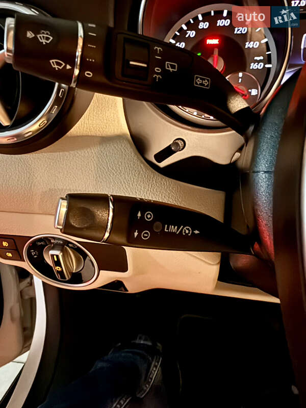 Позашляховик / Кросовер Mercedes-Benz GLA-Class 2015 в Києві