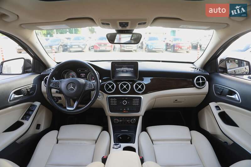 Позашляховик / Кросовер Mercedes-Benz GLA-Class 2016 в Харкові