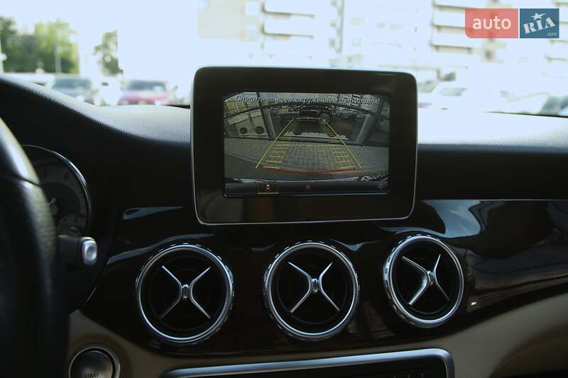 Позашляховик / Кросовер Mercedes-Benz GLA-Class 2016 в Харкові