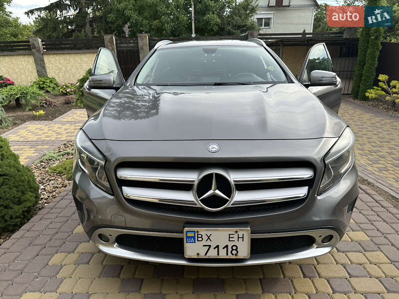 Внедорожник / Кроссовер Mercedes-Benz GLA-Class 2014 в 
