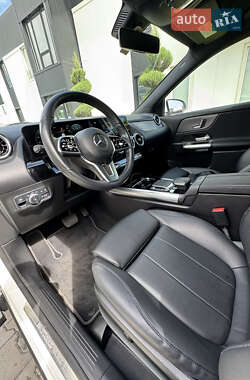 Внедорожник / Кроссовер Mercedes-Benz GLA-Class 2021 в 