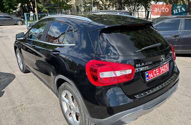Внедорожник / Кроссовер Mercedes-Benz GLA-Class 2019 в 