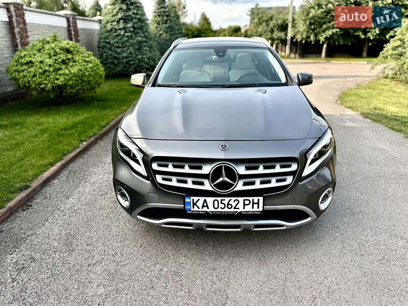 Позашляховик / Кросовер Mercedes-Benz GLA-Class 2019 в Києві