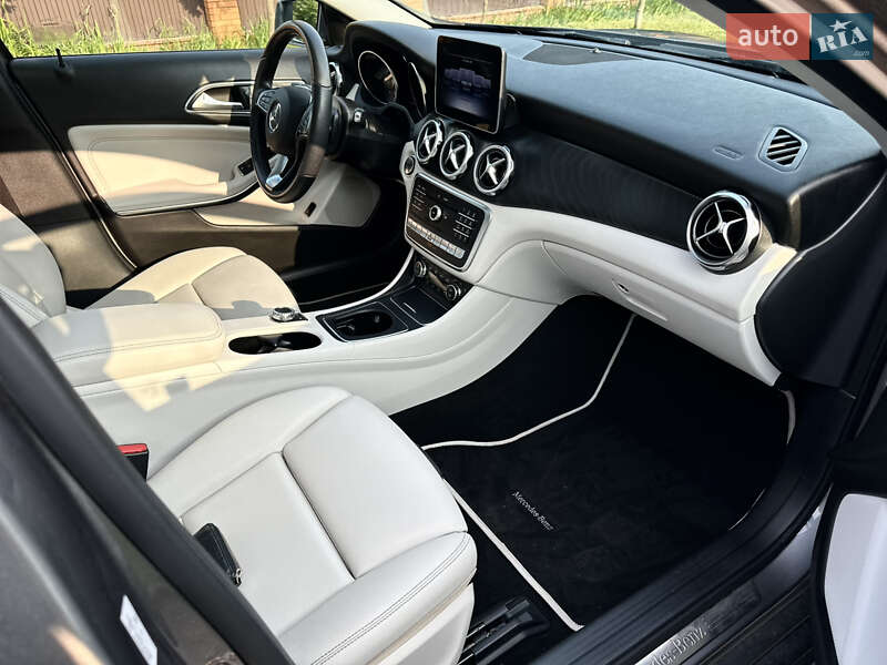 Позашляховик / Кросовер Mercedes-Benz GLA-Class 2019 в Києві