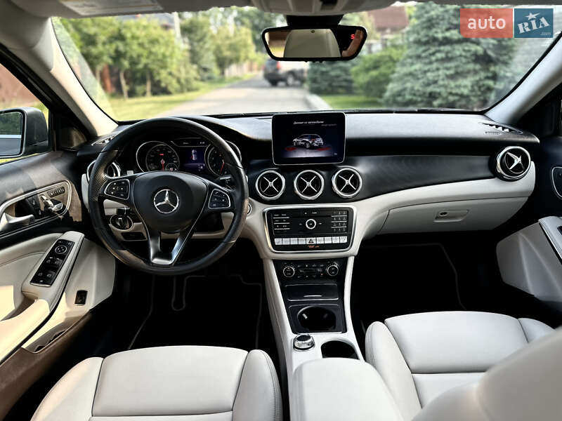Позашляховик / Кросовер Mercedes-Benz GLA-Class 2019 в Києві