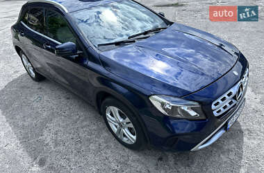 Внедорожник / Кроссовер Mercedes-Benz GLA-Class 2018 в 