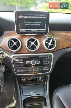 Внедорожник / Кроссовер Mercedes-Benz GLA-Class 2015 в 