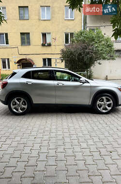 Внедорожник / Кроссовер Mercedes-Benz GLA-Class 2017 в 