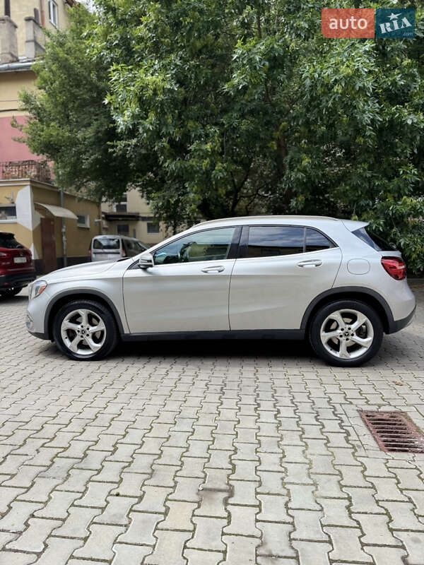 Внедорожник / Кроссовер Mercedes-Benz GLA-Class 2017 в Ивано-Франковске