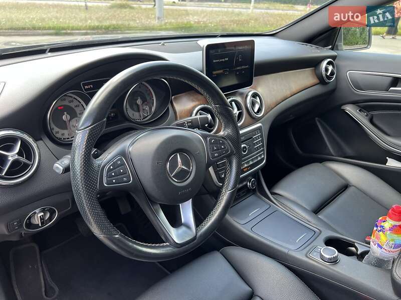 Позашляховик / Кросовер Mercedes-Benz GLA-Class 2015 в Києві