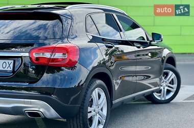 Внедорожник / Кроссовер Mercedes-Benz GLA-Class 2016 в 