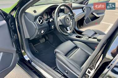 Внедорожник / Кроссовер Mercedes-Benz GLA-Class 2016 в 