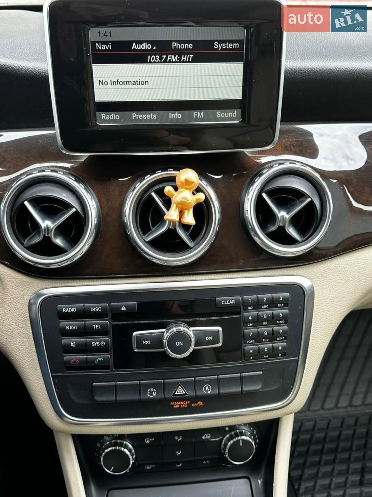 2015 Mercedes-Benz GLA-klasse - мініатюра 16