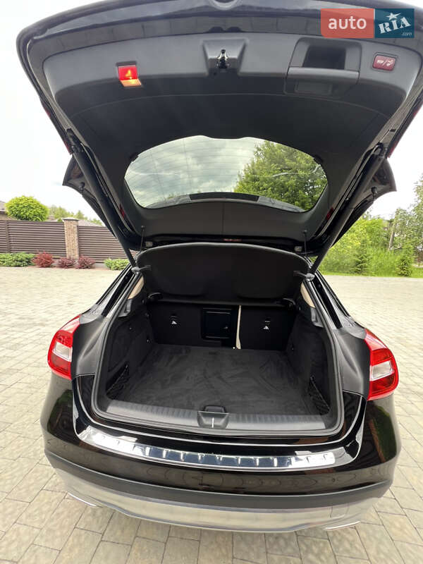 Внедорожник / Кроссовер Mercedes-Benz GLA-Class 2015 в Луцке