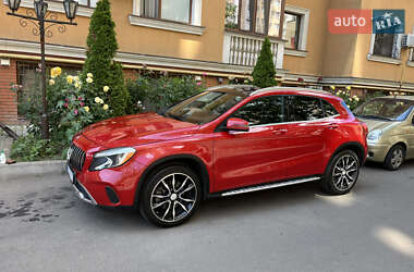 Внедорожник / Кроссовер Mercedes-Benz GLA-Class 2016 в 