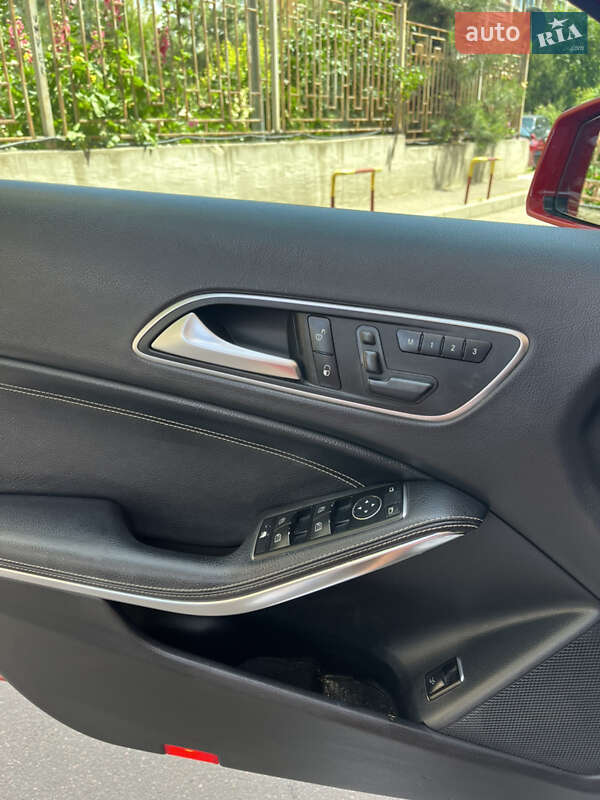 Внедорожник / Кроссовер Mercedes-Benz GLA-Class 2016 в Одессе