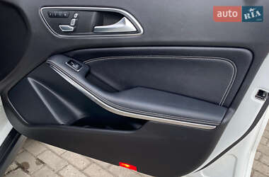 Позашляховик / Кросовер Mercedes-Benz GLA-Class 2017 в 