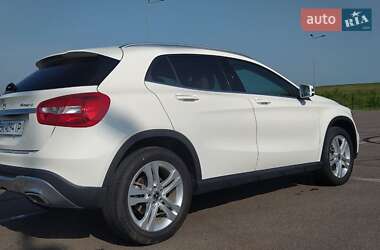 Внедорожник / Кроссовер Mercedes-Benz GLA-Class 2017 в 