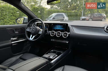 Внедорожник / Кроссовер Mercedes-Benz GLA-Class 2020 в 