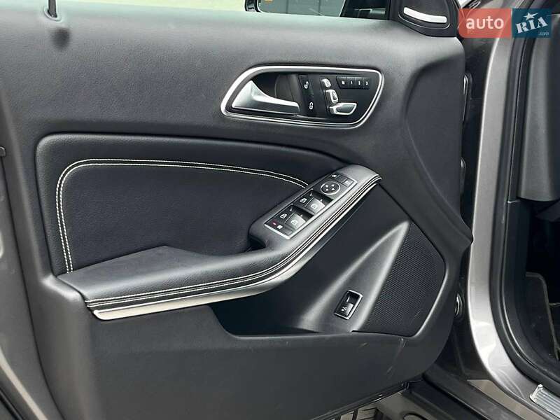 Позашляховик / Кросовер Mercedes-Benz GLA-Class 2019 в Львові