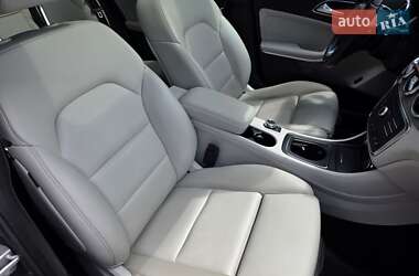 Внедорожник / Кроссовер Mercedes-Benz GLA-Class 2016 в 
