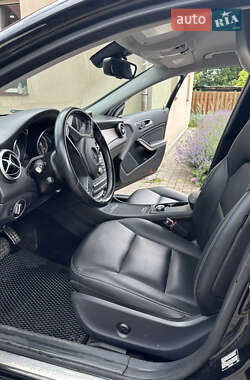 Внедорожник / Кроссовер Mercedes-Benz GLA-Class 2015 в 