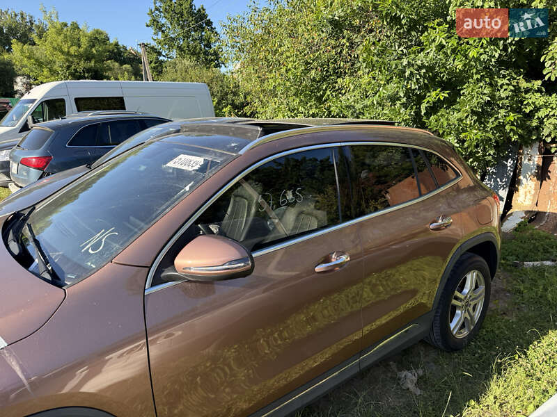 Внедорожник / Кроссовер Mercedes-Benz GLA-Class 2023 в 