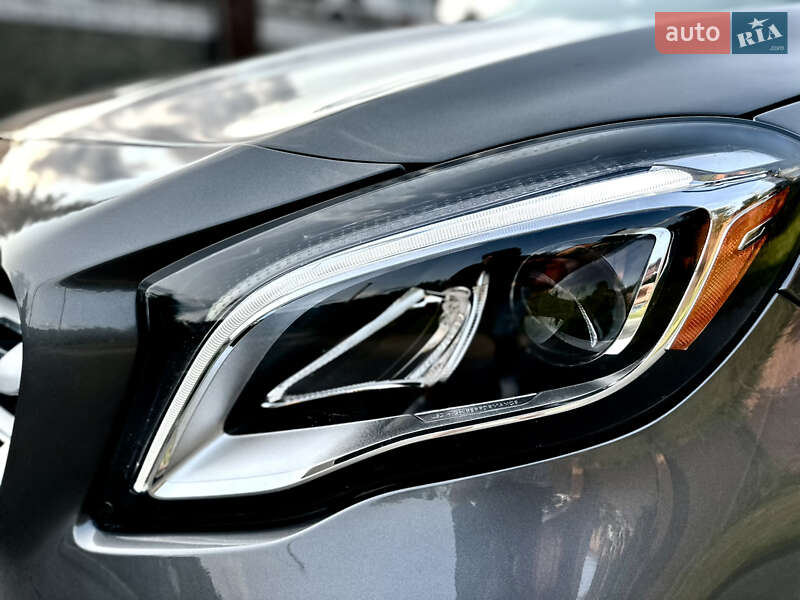 Внедорожник / Кроссовер Mercedes-Benz GLA-Class 2019 в Киеве