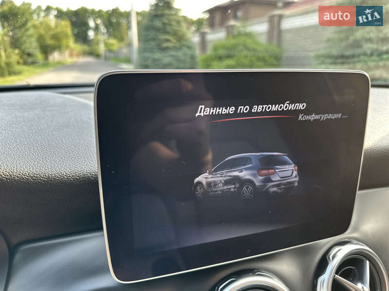Внедорожник / Кроссовер Mercedes-Benz GLA-Class 2019 в Киеве