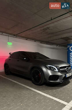 Позашляховик / Кросовер Mercedes-Benz GLA-Class 2019 в 