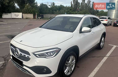 Внедорожник / Кроссовер Mercedes-Benz GLA-Class 2020 в 