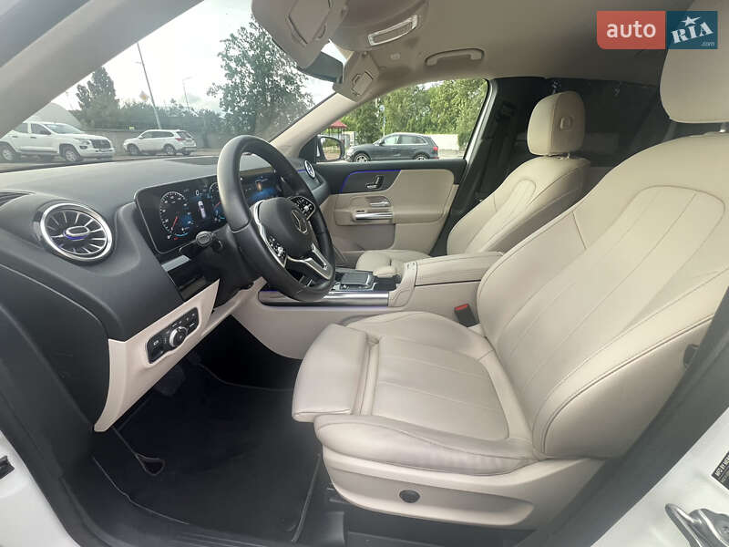 Внедорожник / Кроссовер Mercedes-Benz GLA-Class 2020 в Киеве