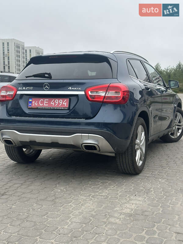 Позашляховик / Кросовер Mercedes-Benz GLA-Class 2018 в Львові