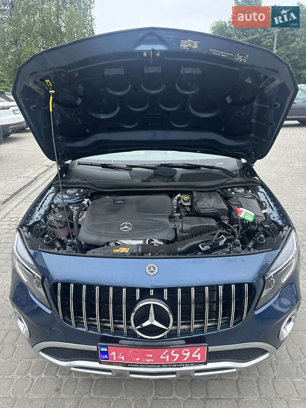 Позашляховик / Кросовер Mercedes-Benz GLA-Class 2018 в Львові