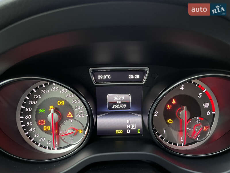 Внедорожник / Кроссовер Mercedes-Benz GLA-Class 2014 в Киеве фото 42 Внедорожник / Кроссовер Mercedes-Benz GLA-Class 2014 в Киеве