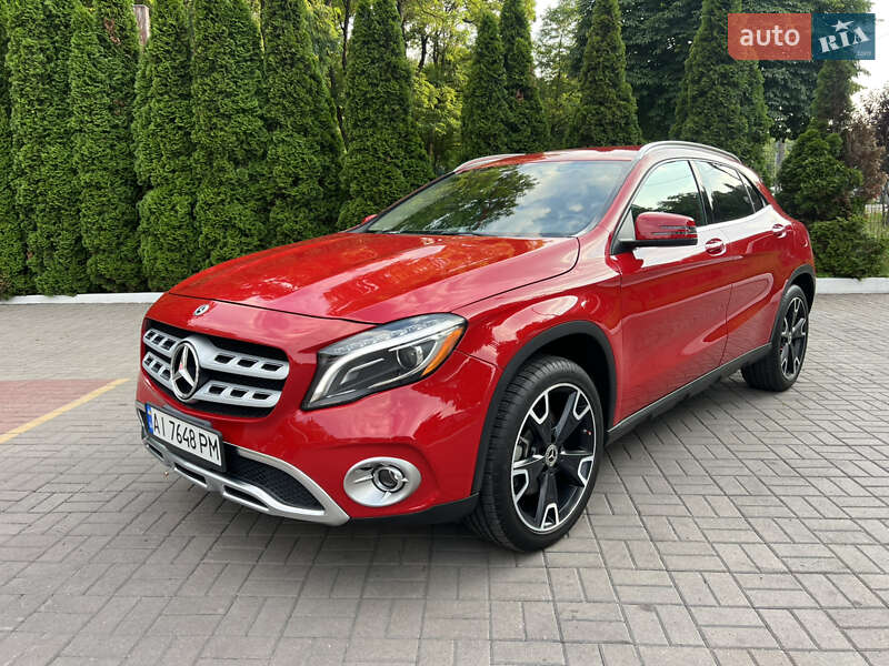 Внедорожник / Кроссовер Mercedes-Benz GLA-Class 2019 в Киеве