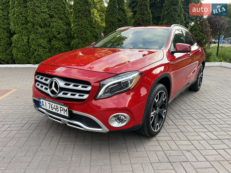 Внедорожник / Кроссовер Mercedes-Benz GLA-Class 2019 в Киеве