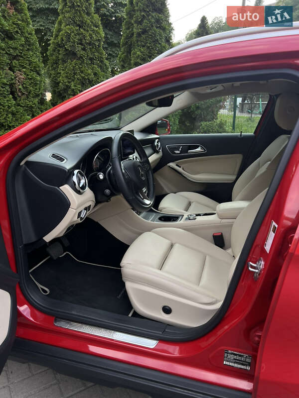 Внедорожник / Кроссовер Mercedes-Benz GLA-Class 2019 в Киеве