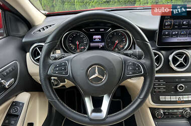 Внедорожник / Кроссовер Mercedes-Benz GLA-Class 2019 в 