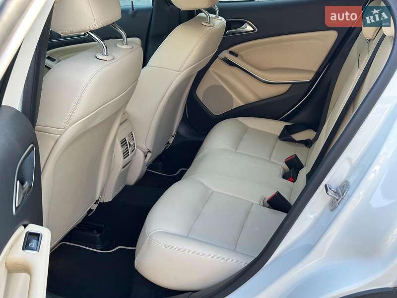 Позашляховик / Кросовер Mercedes-Benz GLA-Class 2019 в Одесі