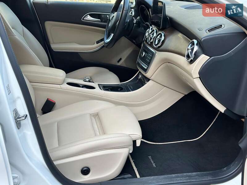 Позашляховик / Кросовер Mercedes-Benz GLA-Class 2019 в Одесі