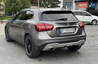 Внедорожник / Кроссовер Mercedes-Benz GLA-Class 2017 в 