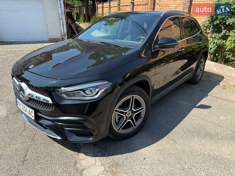 Внедорожник / Кроссовер Mercedes-Benz GLA-Class 2023 в 
