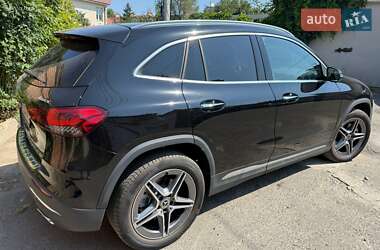 Внедорожник / Кроссовер Mercedes-Benz GLA-Class 2023 в 