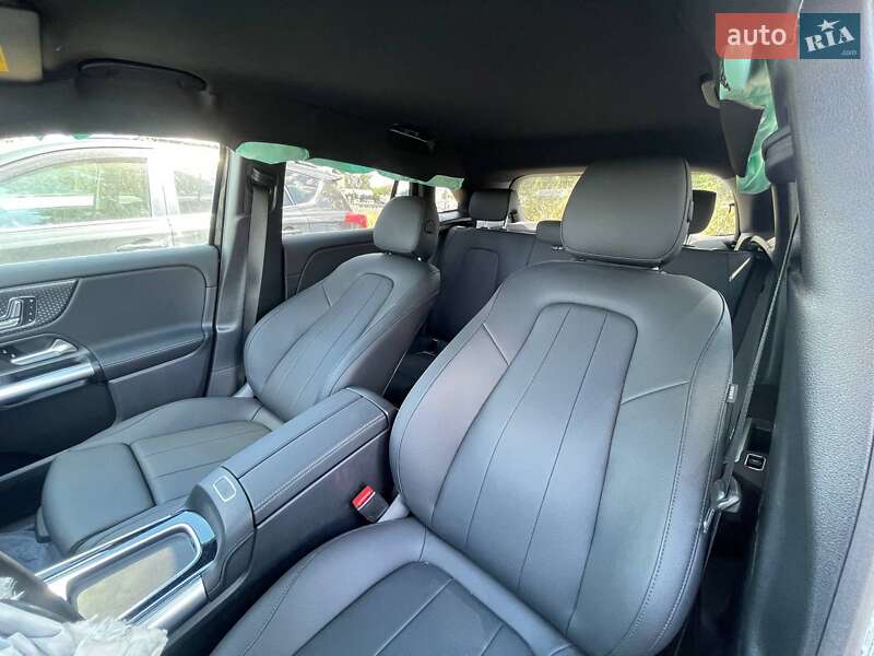 Внедорожник / Кроссовер Mercedes-Benz GLA-Class 2024 в Киеве